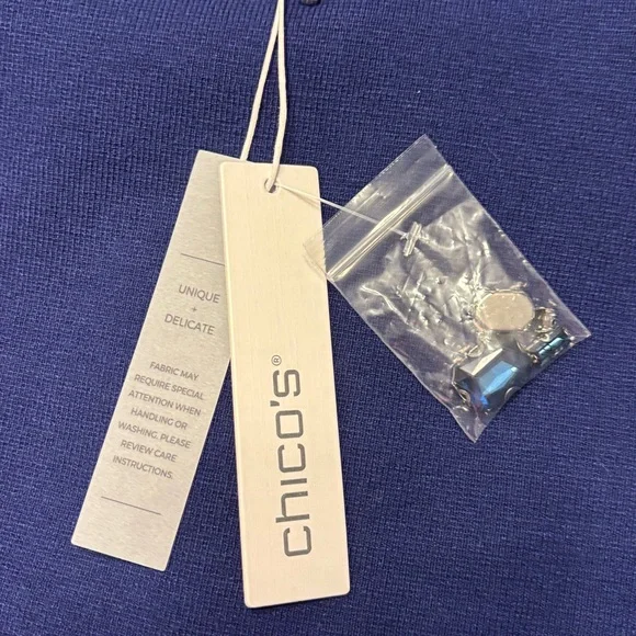 NWT Chico’s royal blue embellished top size 2 Large - Picture 6 of 8